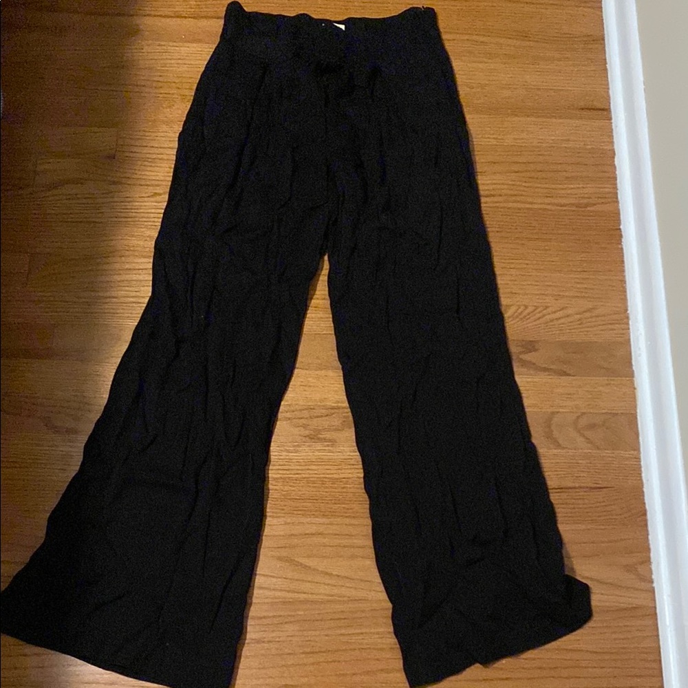 L'AGENCE Black Wide Leg Pants with Elegant Silhouette